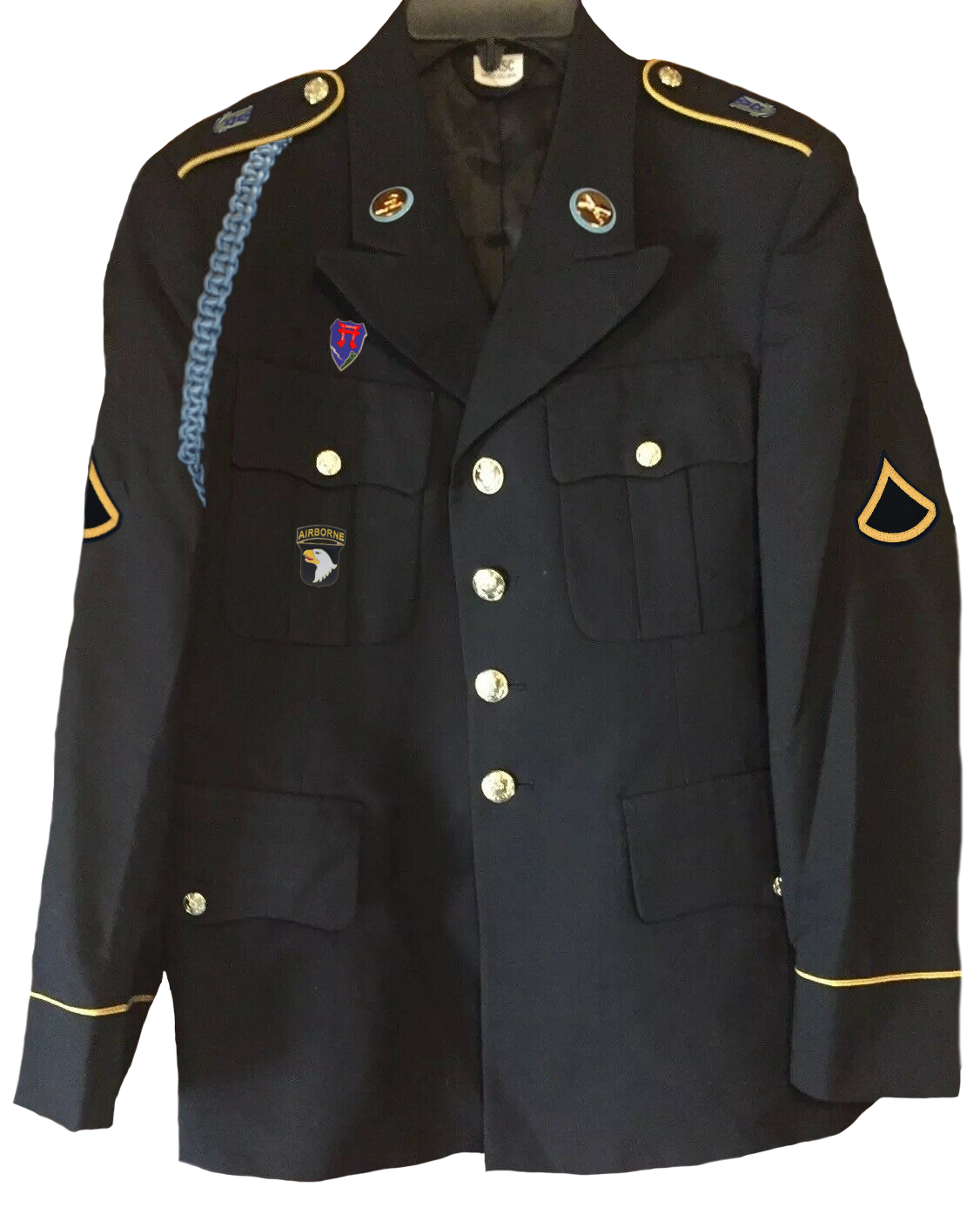 Die Uniform von Herbert J. Leder